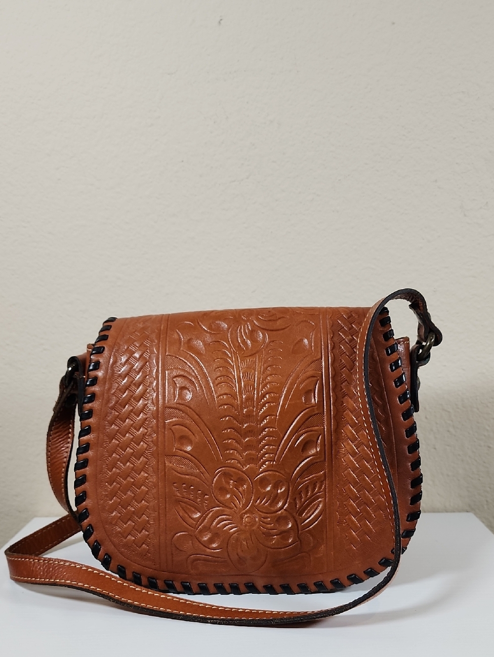 Patricia Nash Tooled Leather Saddle Bag With Whipstitch - Picture 9 of 14